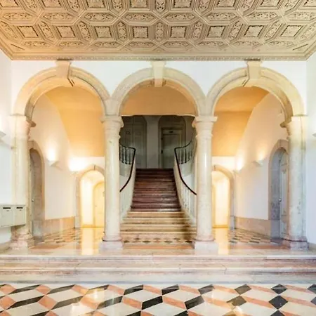 Magnificent In The Heart Of Principe Real